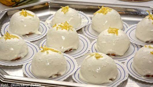 Limoncello kosárka és mogyorós papucs, avagy édes meglepetések Amalfiból Limoncello kosárka és mogyorós papucs, avagy édes meglepetések Amalfiból