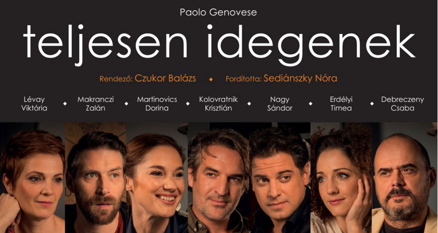 Teljesen idegenek a Játékszínben