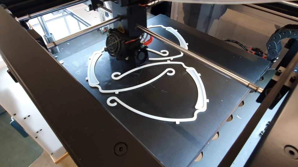3D nyomtatóval készít védőfelszerelést a Bécsi Közlekedési Vállalat