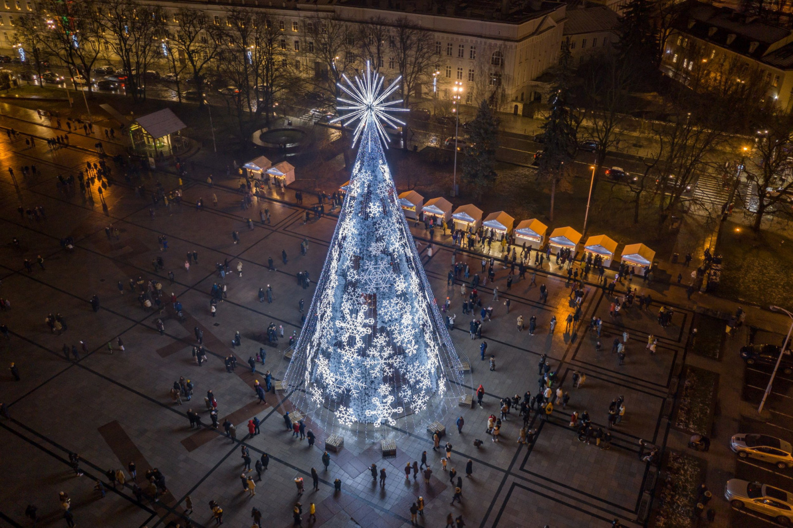 Vilnius, ünnepi díszben – A világ legkülönlegesebb karácsonyfája
