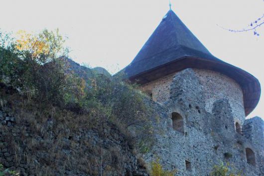 Somoskő, Vár állott, most kőhalom