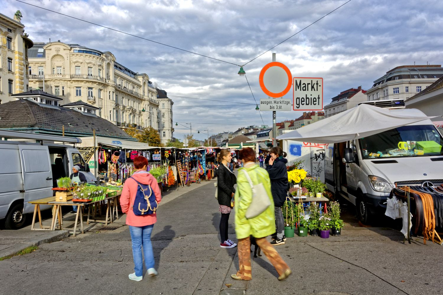 Tücsöklisztes csokoládé,karamellizált lisztkukac,és mi jön még?