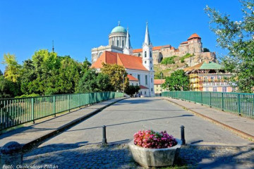 Egy nap Esztergom macskakövein