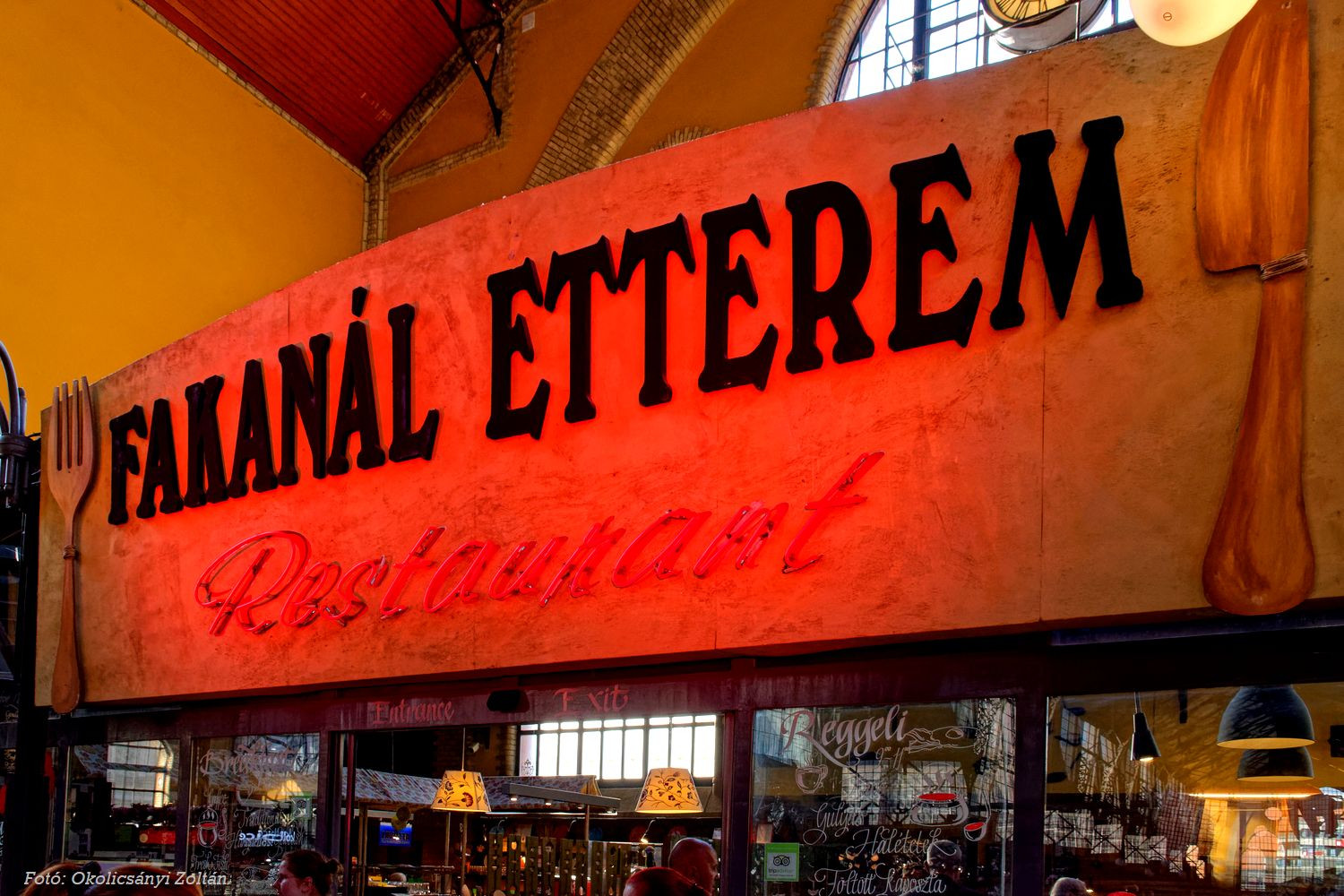 Negyedszázados a Fakanál Étterem Negyedszázados a Fakanál Étterem