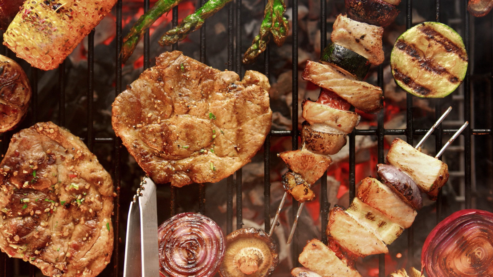 Tarja, vizes törölköző, trükkök – így grillez a magyar! Tarja, vizes törölköző, trükkök – így grillez a magyar!