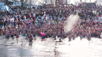 Valentin-napi Jeges Fürdés és szaunázás a Tisza-tónál!